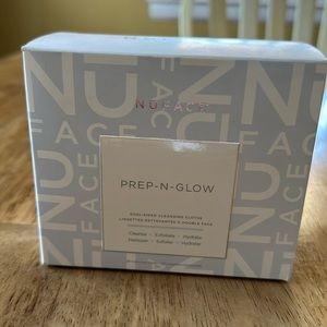 Nuface prep and glow cleansing cloths